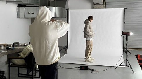 Entdecke einzigartige Styles in unserer Black Week Aktion! Bis zu -50% auf Streetwear und Vintage Mode. Hoodies, Sweater, Jeans – dein neuer Look wartet. Dein Fashion Statement beginnt bei Taste-Clothing.