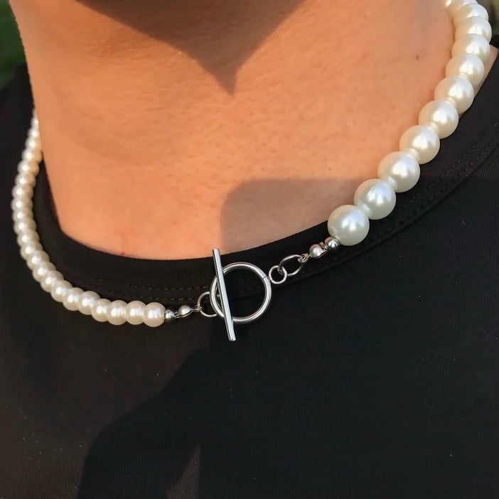 Kaufe deine Vintage und Streetwear Mode bei TASTECLOTHING. Deine Streetwear und Vintage Klamotten, bei uns erhältlich. Wie zum Beispiel PEARL Perlenkette Klassisch 0 .
