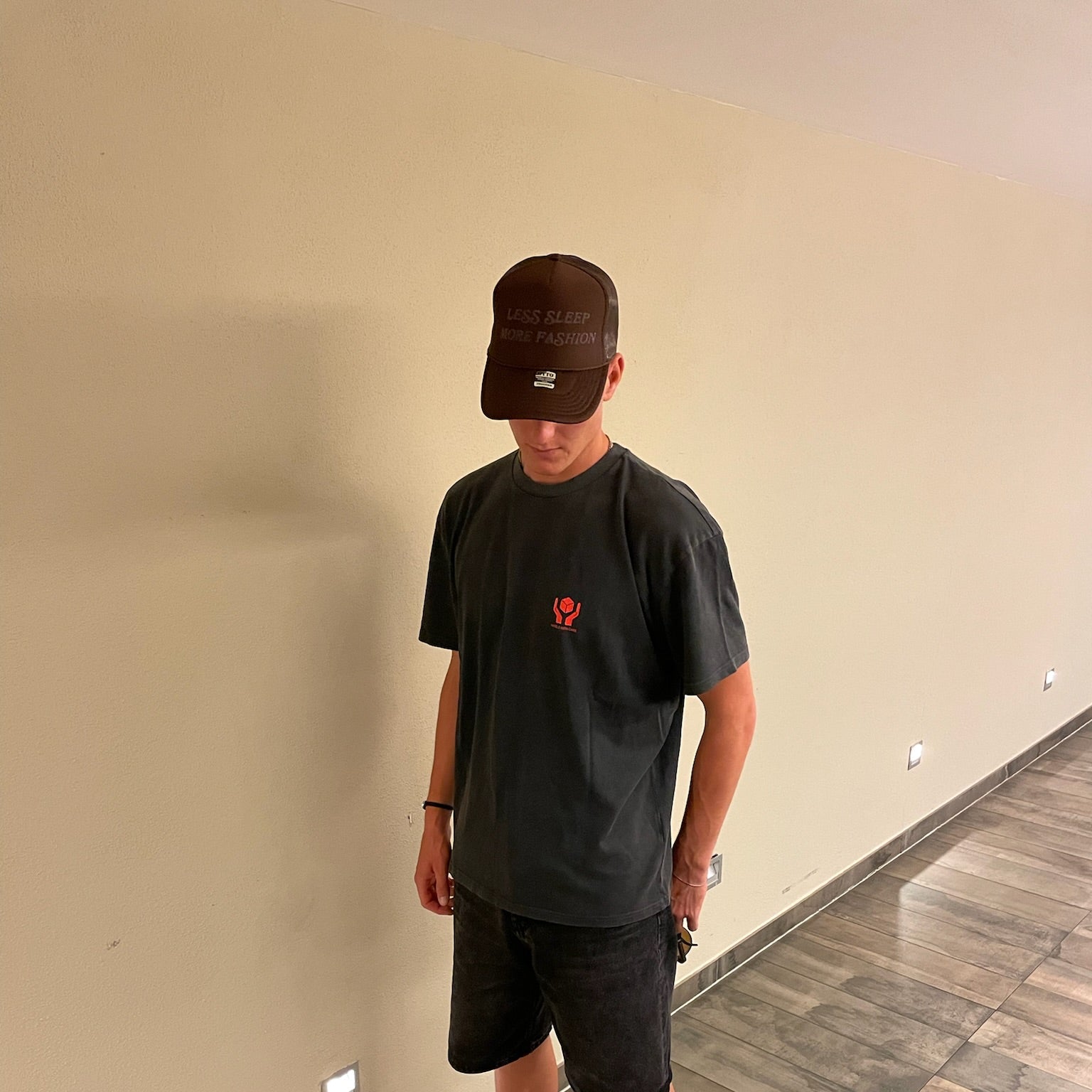 FRAGILE Vintage Retro T-Shirt TASTECLOTHING