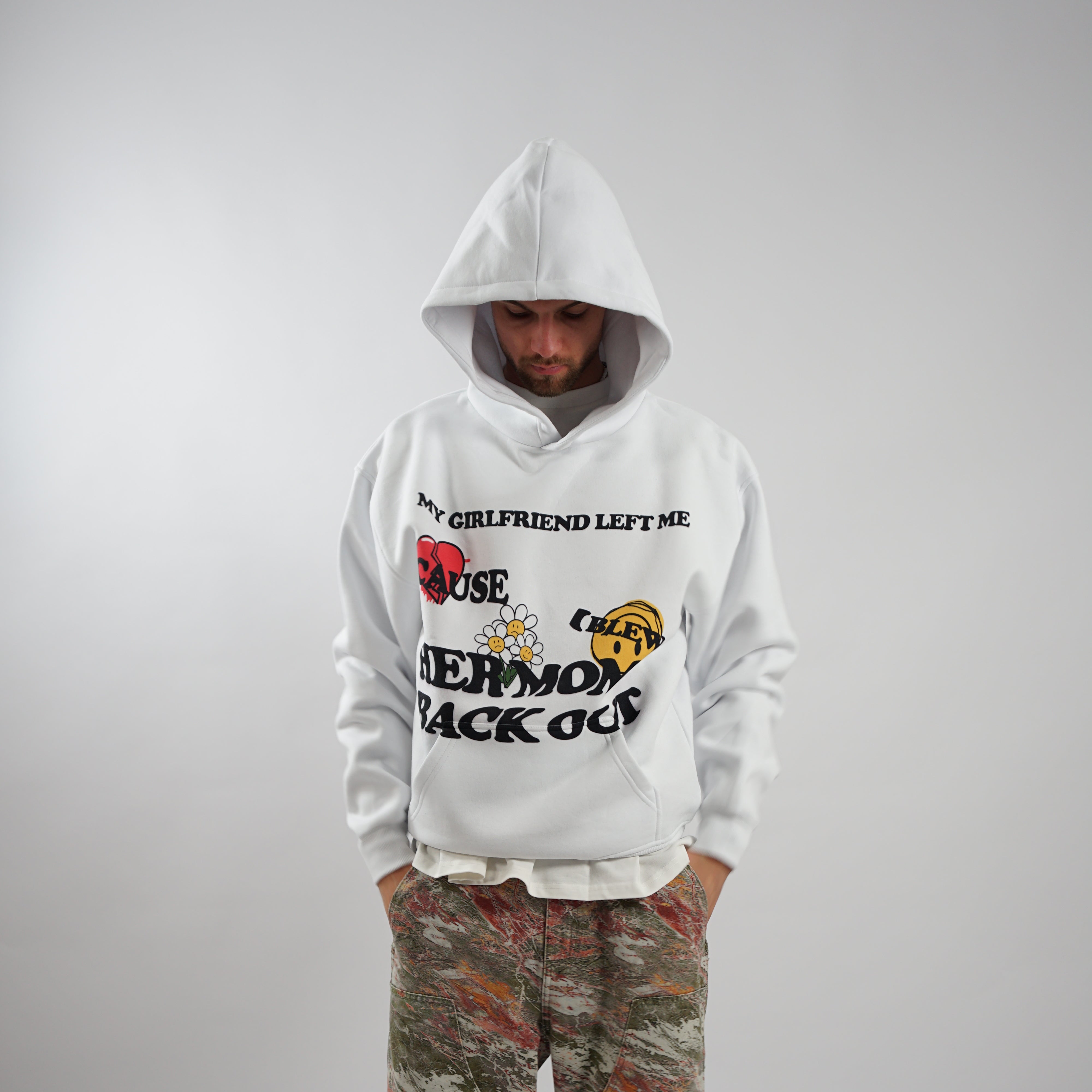 Kaufe deine Vintage und Streetwear Mode bei TASTECLOTHING. Deine Streetwear und Vintage Klamotten, bei uns erhältlich. Wie zum Beispiel MY GIRL LEFT ME Streetwear Oversized Hoodie Hoodie .