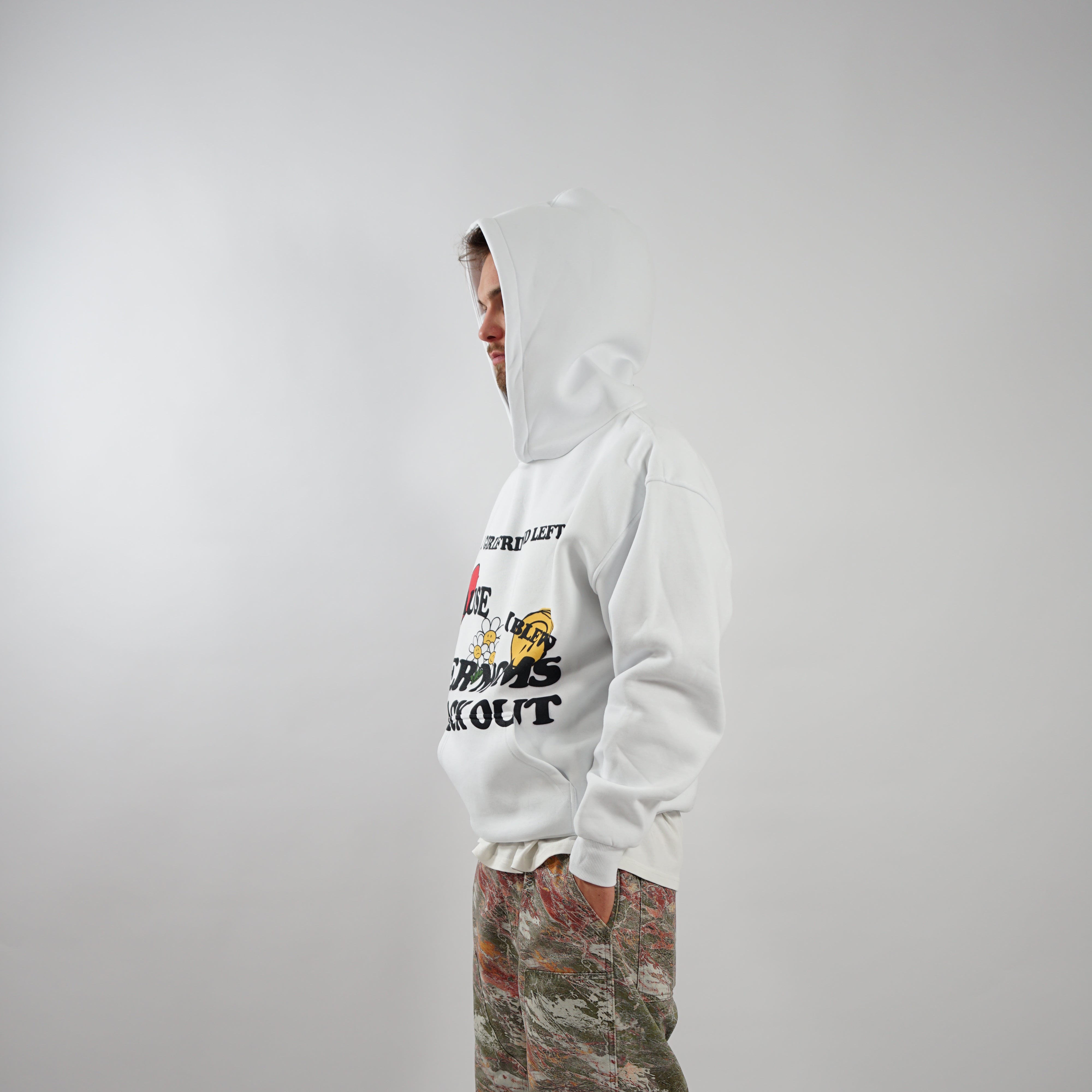 Kaufe deine Vintage und Streetwear Mode bei TASTECLOTHING. Deine Streetwear und Vintage Klamotten, bei uns erhältlich. Wie zum Beispiel MY GIRL LEFT ME Streetwear Oversized Hoodie Hoodie .