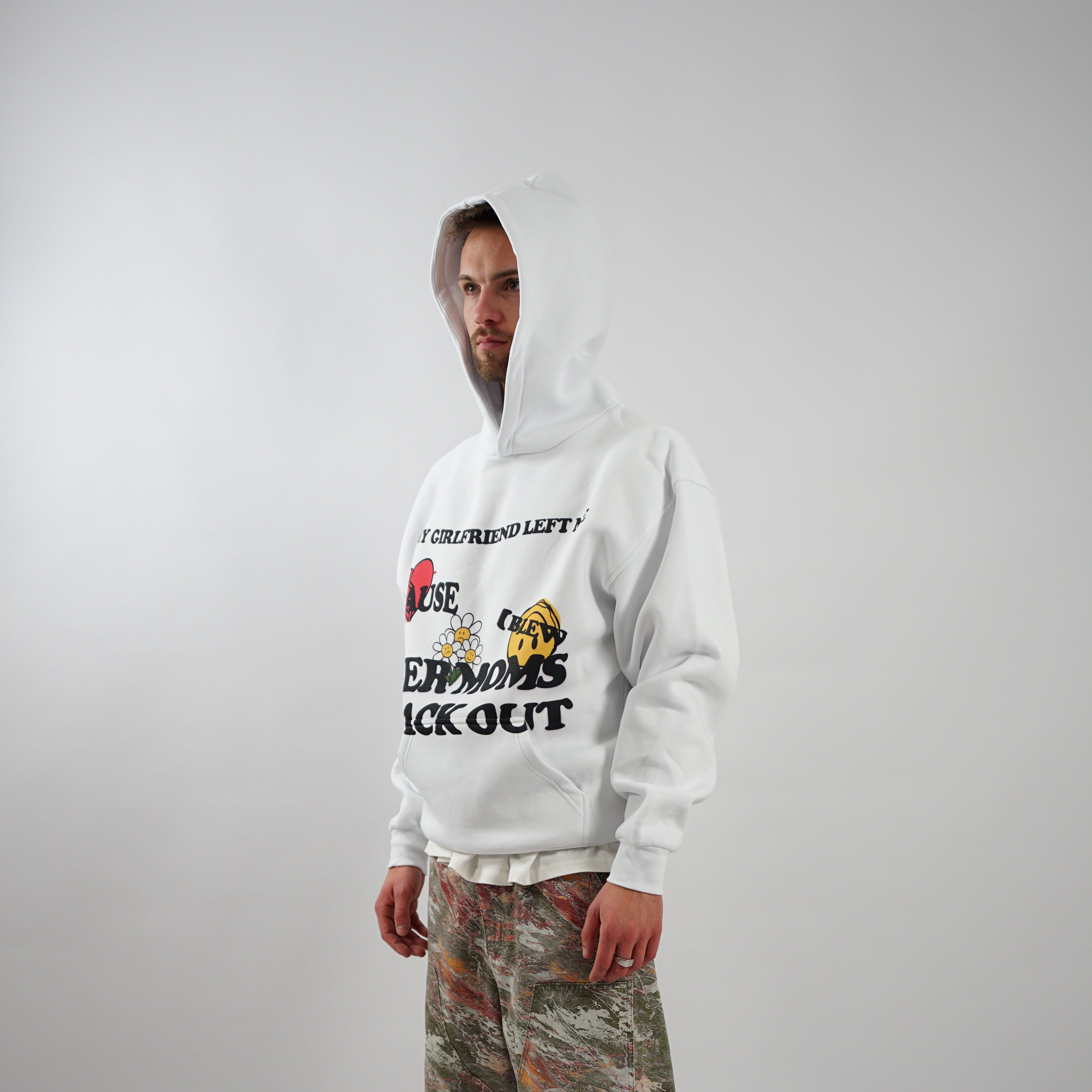 Kaufe deine Vintage und Streetwear Mode bei TASTECLOTHING. Deine Streetwear und Vintage Klamotten, bei uns erhältlich. Wie zum Beispiel MY GIRL LEFT ME Streetwear Oversized Hoodie Hoodie .