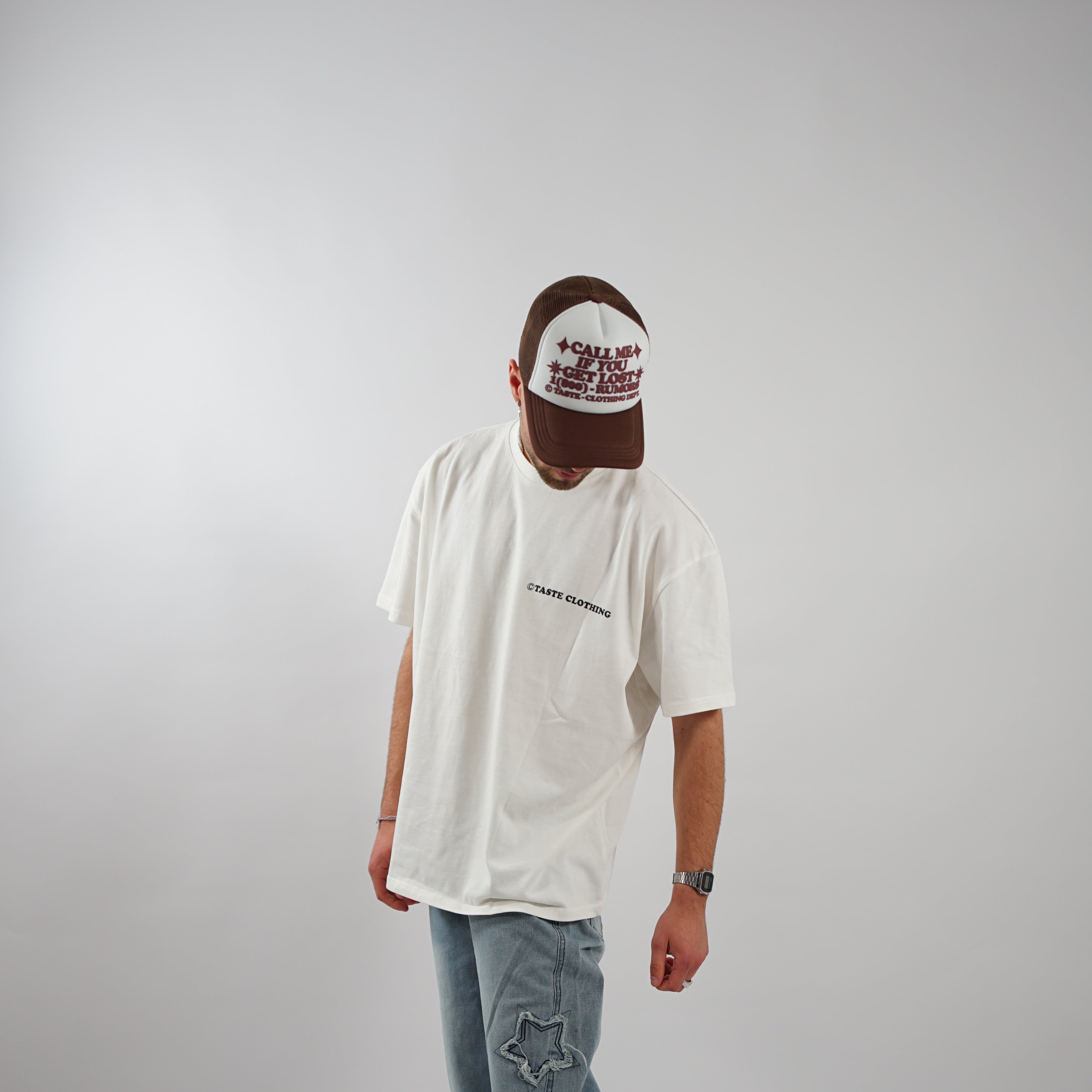 Kaufe deine Vintage und Streetwear Mode bei TASTECLOTHING. Deine Streetwear und Vintage Klamotten, bei uns erhältlich. Wie zum Beispiel STAR Baggy Pant Graphic Jeans Hose & Jeans .