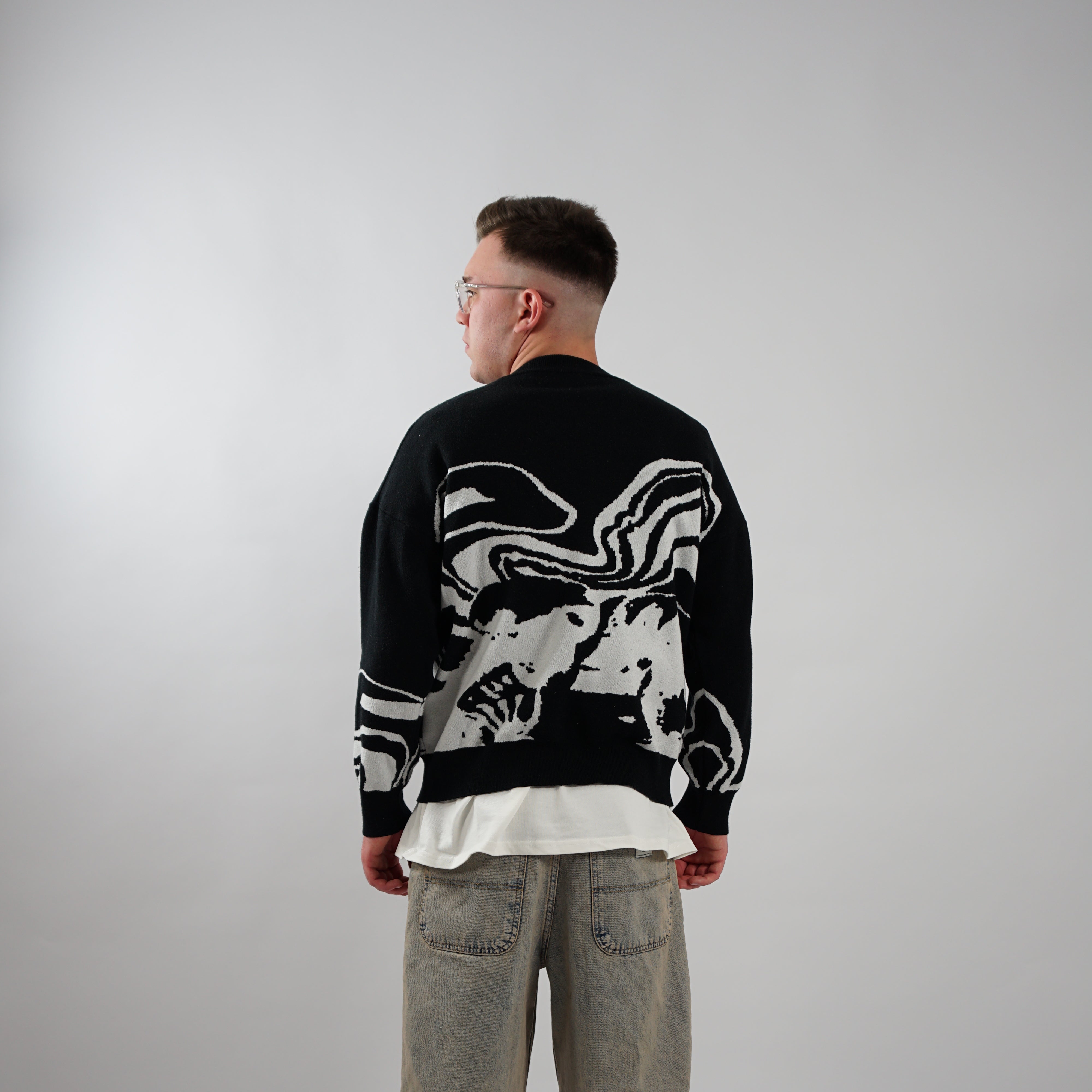 Kaufe deine Vintage und Streetwear Mode bei TASTECLOTHING. Deine Streetwear und Vintage Klamotten, bei uns erhältlich. Wie zum Beispiel VENTMO Oversize Baumwolle Sweatshirt Hoodies & Sweatshirts .