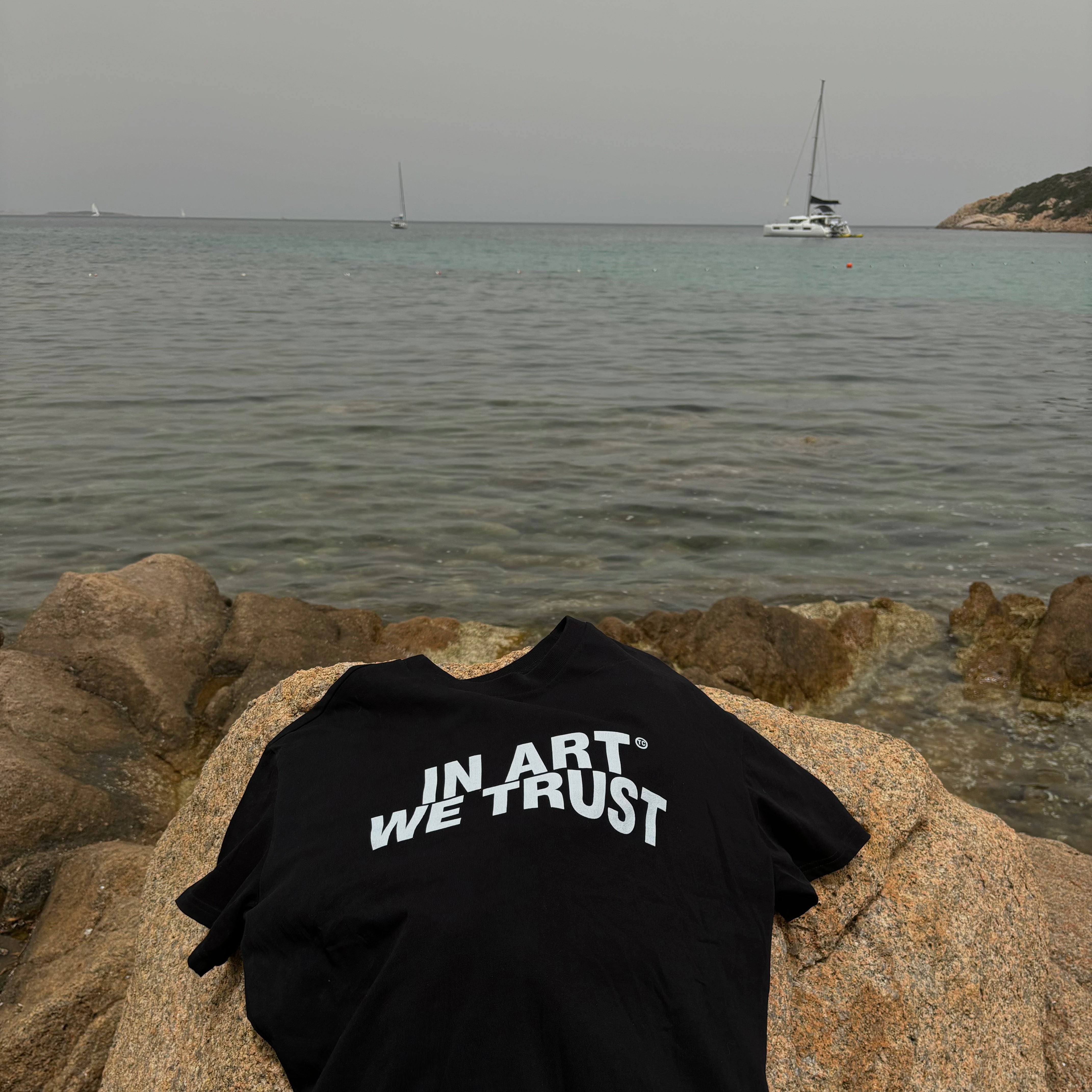 IN ART WE TRUST Oversized Shirt BLACK MarketPrint