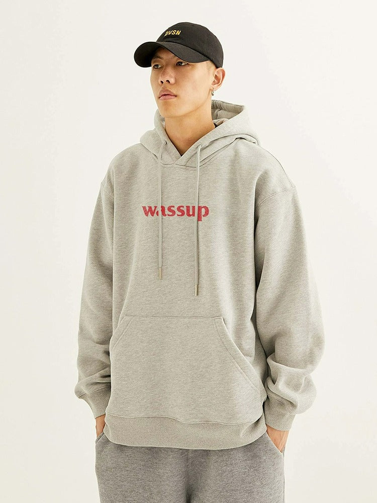 Kaufe deine Vintage und Streetwear Mode bei TASTECLOTHING. Deine Streetwear und Vintage Klamotten, bei uns erhältlich. Wie zum Beispiel WASSUP Oversize Hoodie 380GSM Hoodies & Sweatshirts .