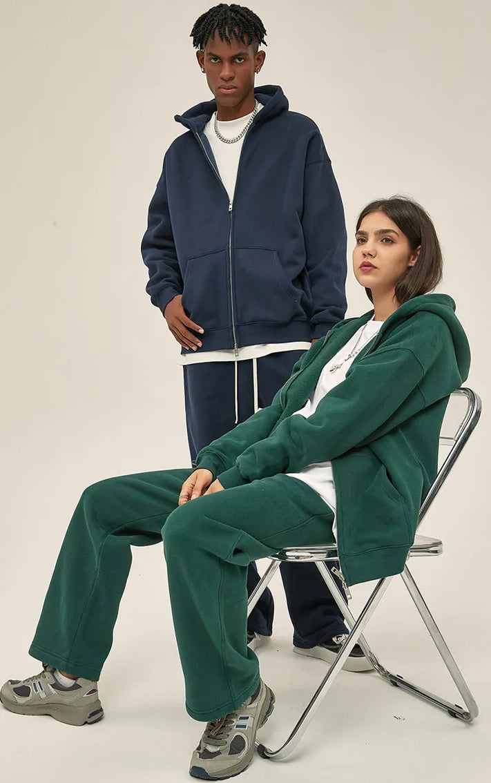 Kaufe deine Vintage und Streetwear Mode bei TASTECLOTHING. Deine Streetwear und Vintage Klamotten, bei uns erhältlich. Wie zum Beispiel Double Headed Zip-Hoodie 350gsm Unisex Oversize Zipper .