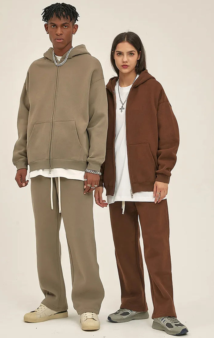 Kaufe deine Vintage und Streetwear Mode bei TASTECLOTHING. Deine Streetwear und Vintage Klamotten, bei uns erhältlich. Wie zum Beispiel Double Headed Zip-Hoodie 350gsm Unisex Oversize Zipper .