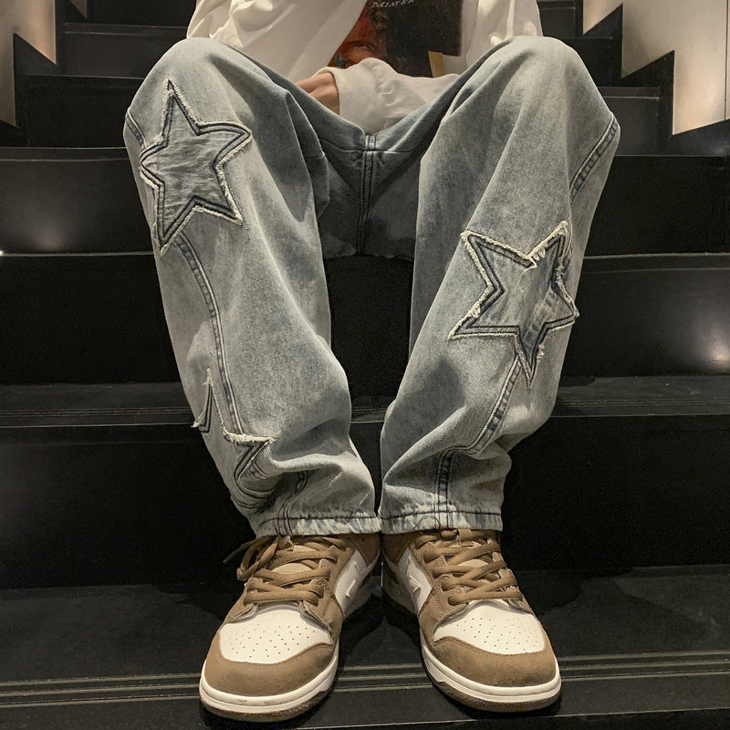 Kaufe deine Vintage und Streetwear Mode bei TASTECLOTHING. Deine Streetwear und Vintage Klamotten, bei uns erhältlich. Wie zum Beispiel STAR Baggy Pant Graphic Jeans Hose & Jeans .