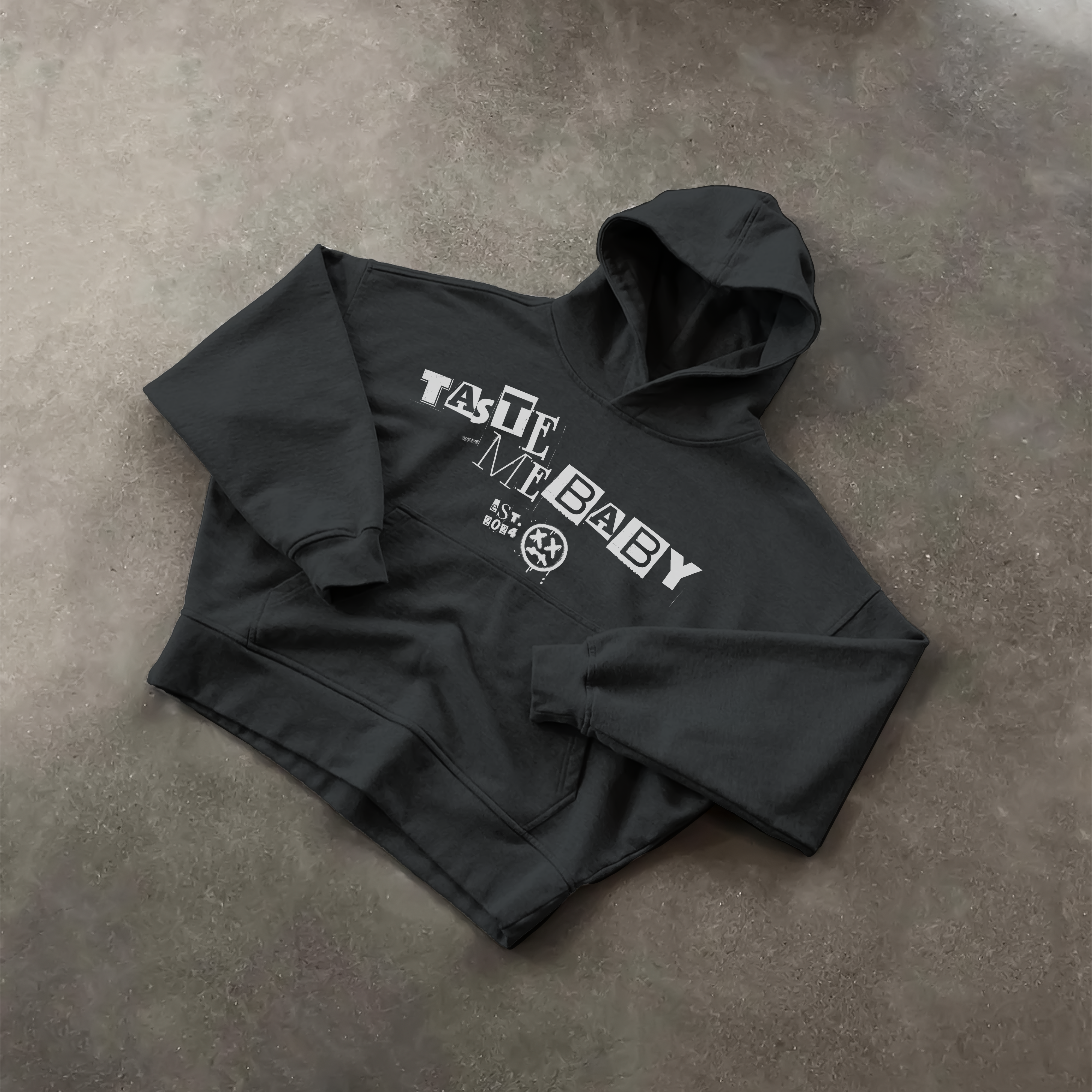 Kaufe deine Vintage und Streetwear Mode bei TASTECLOTHING. Deine Streetwear und Vintage Klamotten, bei uns erhältlich. Wie zum Beispiel TASTE ME Oversized Streetwear Hoodie Hoodie .