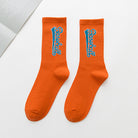 Kaufe deine Vintage und Streetwear Mode bei TASTECLOTHING. Deine Streetwear und Vintage Klamotten, bei uns erhältlich. Wie zum Beispiel Tennissocken Bunt mit Logo 0 .