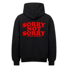 Kaufe deine Vintage und Streetwear Mode bei TASTECLOTHING. Deine Streetwear und Vintage Klamotten, bei uns erhältlich. Wie zum Beispiel SORRY NOT SORRY Oversized Hoodie Hoodie .